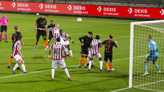 Ianis Hagi va juca în play-off-ul Europa League. Rangers a făcut scor în faţa olandezilor de la Willem II. Urmează un meci special pentru fiul „Regelui”