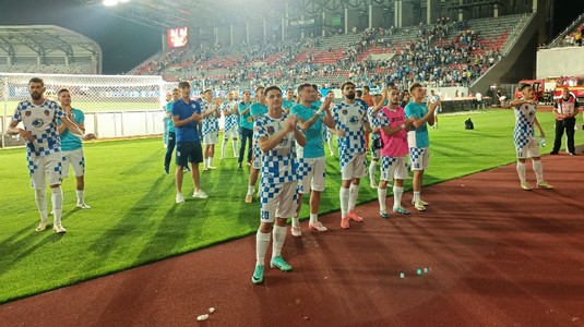 Au fost anunţaţi arbitrii care o vor conduce pe Corvinul Hunedoara în meciurile cu Rijeka