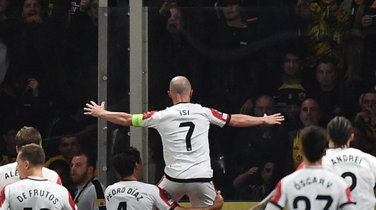 Răzvan Marin plânge, Andrei Raţiu râde. Rayo s-a calificat cu mari emoţii în semifinalele Conference League, însă fundaşul român a ratat cu poarta goală