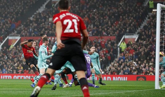 Manchester United - Arsenal 2-2. Remiză la primul derby după 32 de ani fără Ferguson sau Wenger pe bancă