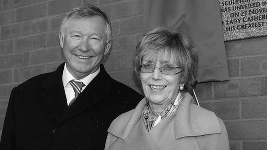 A încetat din viaţă soţia lui Sir Alex Ferguson. Cei doi erau căsătoriţi din 1966