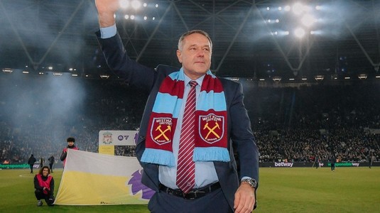 Se luptă cu cancerul şi a renunţat să mai facă chimioterapie: "Vreau să mă bucur de viaţă". Fanii lui West Ham, moment special pentru Miklosko înaintea meciului cu Liverpool