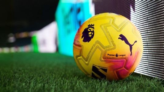 Şoc în fotbal! Cercetătorii britanici vor să schimbe mingea pentru a reduce pericolul loviturilor cu capul