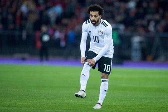 VIDEO | Una caldă, alta rece pentru Salah. A înscris din corner, dar a ieşit accidentat 