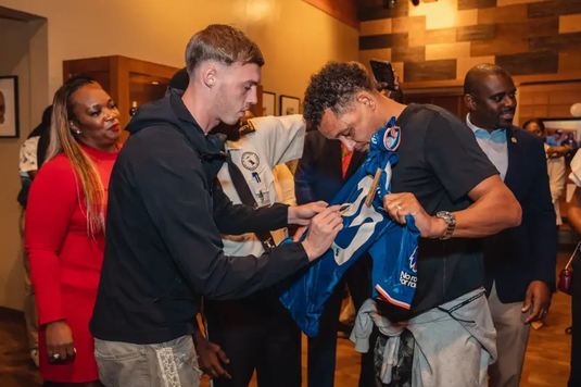 Cole Palmer, un adevărat rege în Caraibe. Starul lui Chelsea, oaspete de onoare pe insula unde s-a născut bunicul său