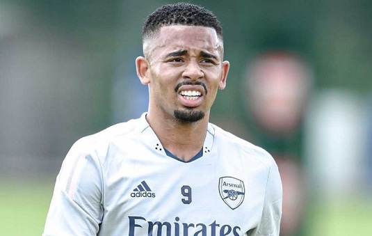 Gabriel Jesus, atacantul echipei Arsenal, va fi operat la genunchiul stâng în următoarele zile şi ar putea lipsi câteva luni
