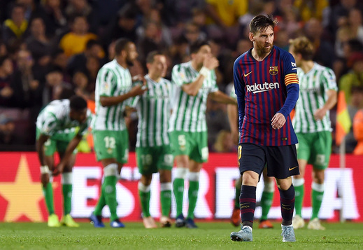 VIDEO | Barcelona - Betis 3-4. Nebunie de meci pe Camp Nou, la revenirea lui Leo Messi după accidentare