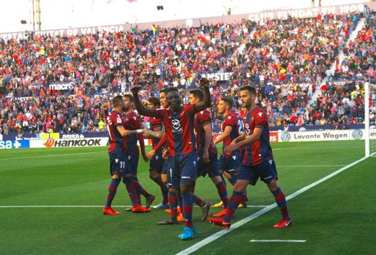 VIDEO Meci nebun în Spania! Nouă goluri în Levante - Barcelona. Catalanii au ratat şansa de a termina sezonul neînvinşi