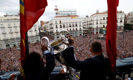 GALERIE FOTO | Madridul, în sărbătoare după ce Real a câştigat al 13-lea trofeu al Ligii Campionilor