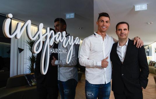 VIDEO | Fanii Realului speră! Cristiano Ronaldo s-a întors la Madrid şi o fană i-a cerut să revină pe Bernabeu. Răspunsul incredibil al portughezului