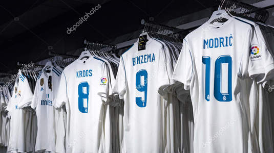 Real Madrid nu a mai aşteptat oficializarea transferului. Tricoul unui superstar vizat de madrileni este deja de vânzare în magazinul oficial