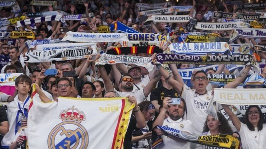 Fanii madrileni au cerut demisiile lui Ancelotti şi Florentino Perez, după ce Real a pierdut şi titlul în Spania