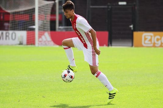 Ricardo Farcaş s-a transferat de la Ajax Amsterdam în Seria A. Contract pe patru ani