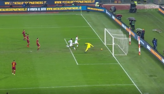 VIDEO | Ionuţ Radu, martor la o gafă memorabilă. Spectacol total la AS Roma - Genoa. Cum a primit golurile portarul român