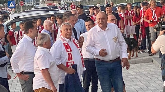 FOTO | Prezenţă-surpriză la meciul Sepsi - Olimpija Liubljana. Viktor Orban, premierul Ungariei, cu fularul lui Sepsi la gât