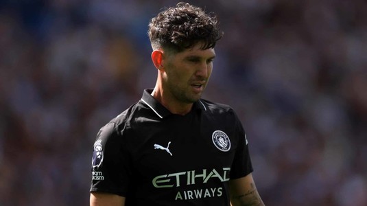 John Stones, tot mai aproape de un transfer-surpriză! Două forţe din Serie A se luptă pentru semnătura lui