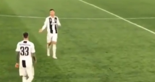 VIDEO | Imagini INCREDIBILE!! Cristiano Ronaldo şi-a pus colegii la zid după meciul cu Ajax: ”Au făcut pe ei de frică!”. Momentul ULUITOR a fost surprins de camere