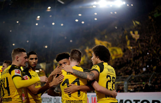 VIDEO | Borussia Dortmund, victorie importantă pe terenul lui Mainz. Gol fabulos marcat de Piszcszek. Maxim a intrat pe final