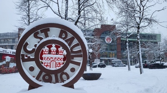 Meci din Bundesliga, amânat din cauza ninsorilor persistente: ”Siguranţa tuturor persoanelor nu putea fi garantată”