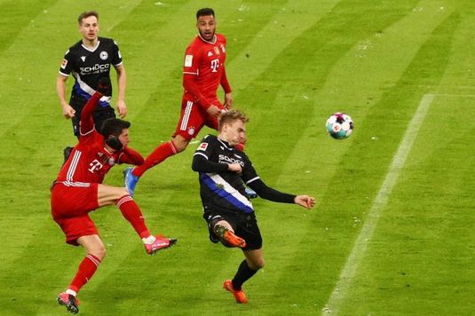 VIDEO Spectacol în Bundesliga! Bayern Munchen, meci cu şase goluri după revenirea de la Mondialul Cluburilor