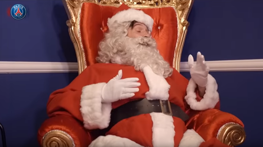 VIDEO | Moş Crăciun Buffon şi-a adus ajutoare speciale la întâlnirea cu copiii