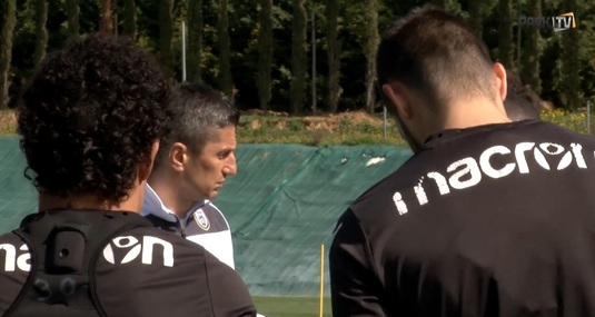 "Campioni pe teren, nu la comisii!" VIDEO | Răzvan Lucescu i-a strâns pe jucătorii lui PAOK în jurul lui după ultimele evenimente! Discursul tehnicianului