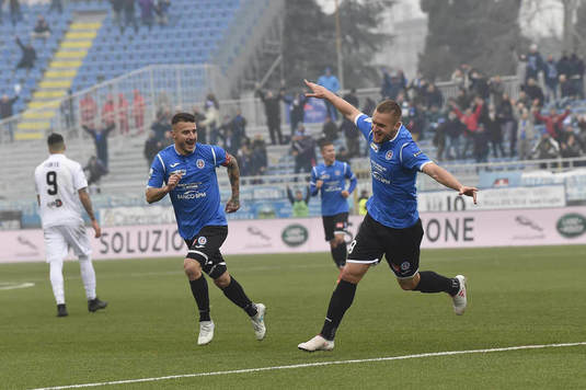 Puşcaş a înscris din nou pentru Novara în Serie B. Ce a făcut echipa sa în meciul cu Bari