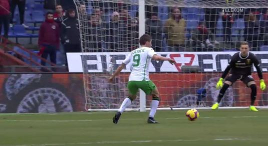 VIDEO | Început ezitant pentru Andrei Radu în partida cu Sassuolo. Românul a primit un gol parabil