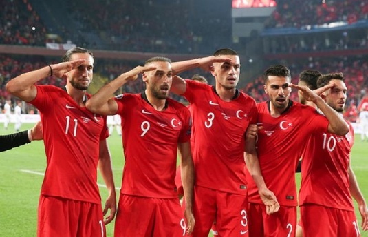 Turcia nu a fost sancţionată de UEFA pentru salutul militar de la meciurile cu Franţa şi Albania