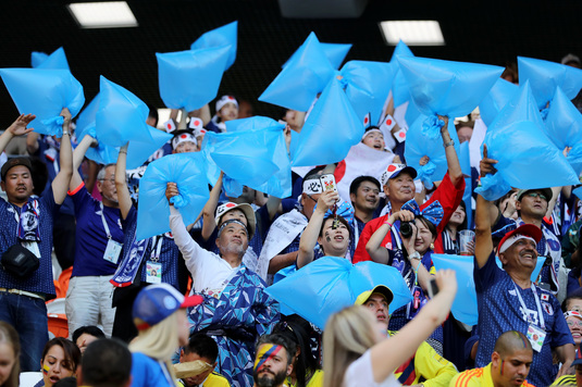 VIDEO | Imagini incredibile. Ce s-a întâmplat în zona în care au stat suporterii japonezi la meciul contra Columbiei
