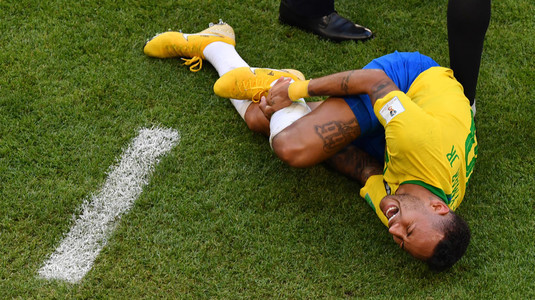 Simulările lui Neymar au creat isterie pe internet! Cine a câştigat premiul pentru originalitate :) VIDEO