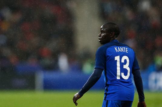 INCREDIBIL | Fotbalistul care şi-a tatuat chipul lui Kante pe spate după ce a pierdut un pariu: "Pariez des, dar ăsta a fost cel mai nebun!"