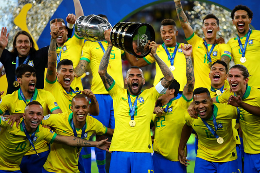 „Cupa Mondială cu Brazilia”. Aşa vrea să se retragă Dani Alves, în 2022. Postul inedit pe care vrea să-l joace în Seleção