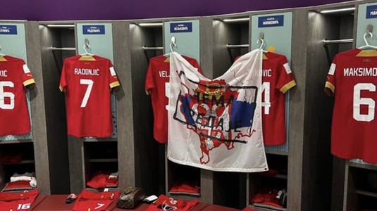 Federaţia din Serbia, vizată de o procedură disciplinară a FIFA după ce jucătorii au afişat în vestiar un banner controversat cu harta statului Kosovo