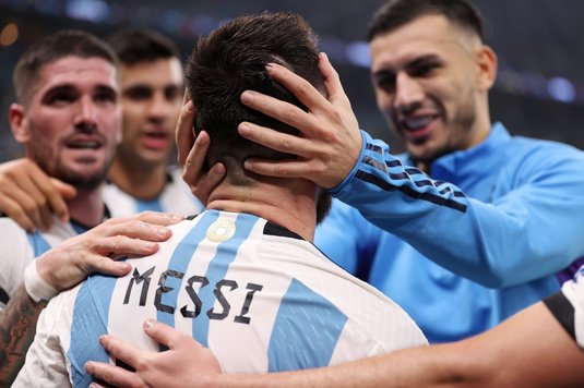 FOTO | "Cel mai bun Messi şi Alvarez letal". Presa argentiniană a ridicat în slăvi "Pumele" după calificarea în finala Cupei Mondiale