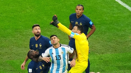 Explicaţii pentru gestul lui Didier Deschamps din prima repriză în finala cu Argentina: ”A fost obligat”. Franţa, criticată pentru jocul, în mare parte, modest | EXCLUSIV