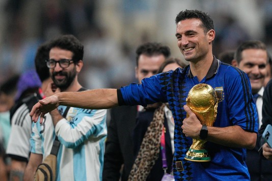 Lionel Scaloni, selecţionerul Argentinei, în extaz după victoria cu Franţa: ”Vreau să îl am alături de mine pe Messi şi la următoarea Cupă Mondială!”