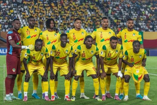 Selecţionata celor doi fotbalişti din Superliga a ratat calificarea la Campionatul Mondial. Înfrângere clară în meciul decisiv