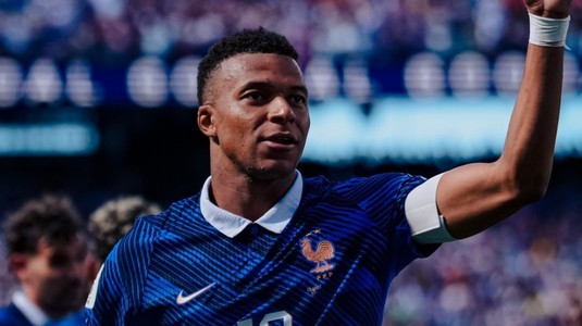 Kylian Mbappe, două recorduri doborâte într-o singură repriză la Cupa Mondială! Ce "uriaşi" a surclasat