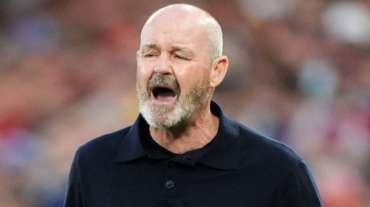 Abia şi-a prelungit contractul cu încă patru ani, dar şi-a dat demisia în plin cantonament. Naţionala rămasă fără selecţioner după eliminarea de la Mondial
