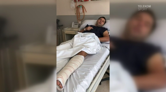VIDEO EXCLUSIV | Cosmin Contra a fost operat la picior. Selecţionerul, mesaj de pe patul de spital: "Totul a decurs bine"