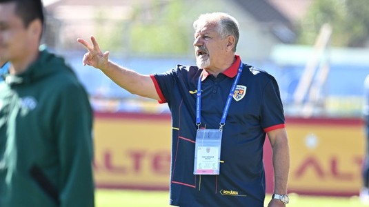 Ion Marin, pus la zid după victoria cu Muntenegru. Ce i s-a reproşat în direct: ”Cum să te comporţi aşa? Au 18 ani, îi dai peste cap cu chestiile ăstea!” 
