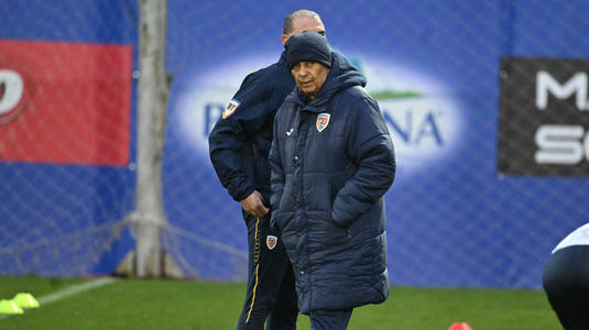 A învins Turcia şi a găsit soluţia pentru postul "problemă" al naţionalei lui Lucescu, înaintea barajului de la Istanbul: "Eu aşa aş juca"