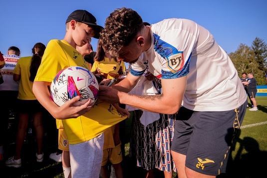 Mihai Pintilii a numit patru fotbalişti care pot ajuta la reconstrucţia echipei naţionale: "Va deveni important”