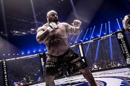 LIVE | Gala MMA RXF Cluj se vede în această seară de la ora 21:00 pe Telekom Sport 2