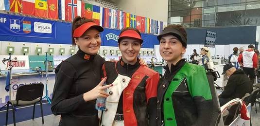 O nouă veste bună de la Campionatul European de tir: echipa naţională feminină a câştigat locul 3
