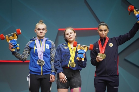 Sportivii români au câştigat trei medalii de aur, două de bronz şi una de argint la Campionatele Europene de haltere de la Erevan