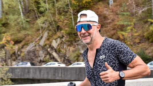 El e managerul care se antrenează în "Peştera Durerii" pentru medaliile de la triatlon: "E un sport foarte scump, de aceea spuneam că nu sunt profesionist"
