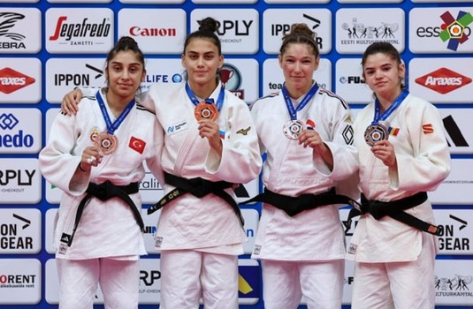 A renunţat la dansuri să ia medalie europeană la judo! Povestea Laurei Bogdan: "Eram singură, plângeam, dar ei m-au ajutat"