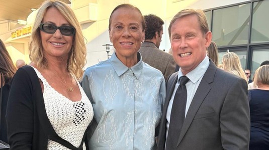 Nadia Comăneci a strălucit la Hollywood. Fosta mare gimnastă, invitată la unul dintre cele mai importante evenimente din sportul mondial